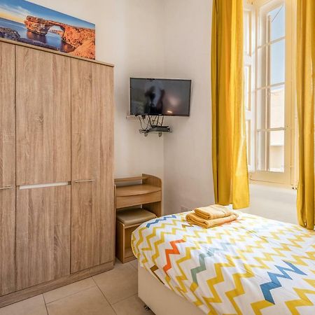 Traditional Maltese Townhouse Sliema Exterior photo