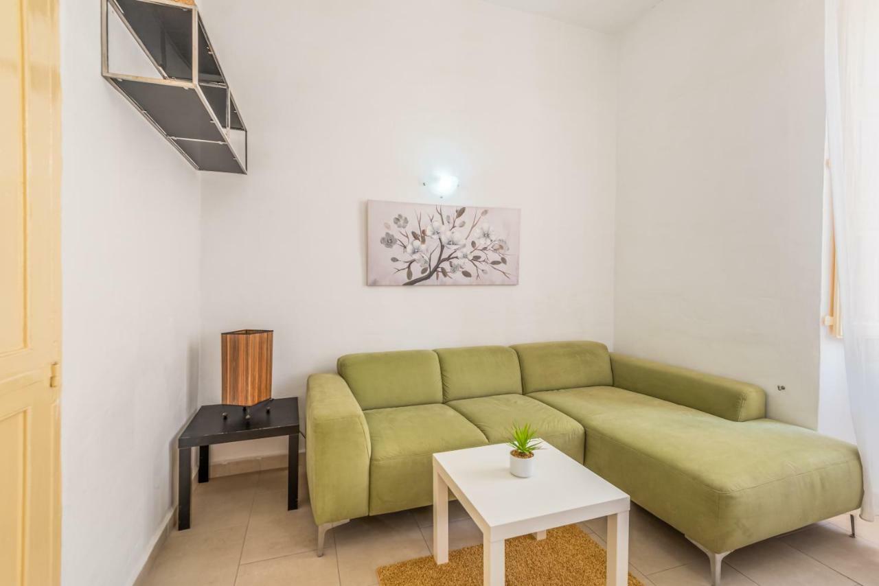 Traditional Maltese Townhouse Sliema Exterior photo